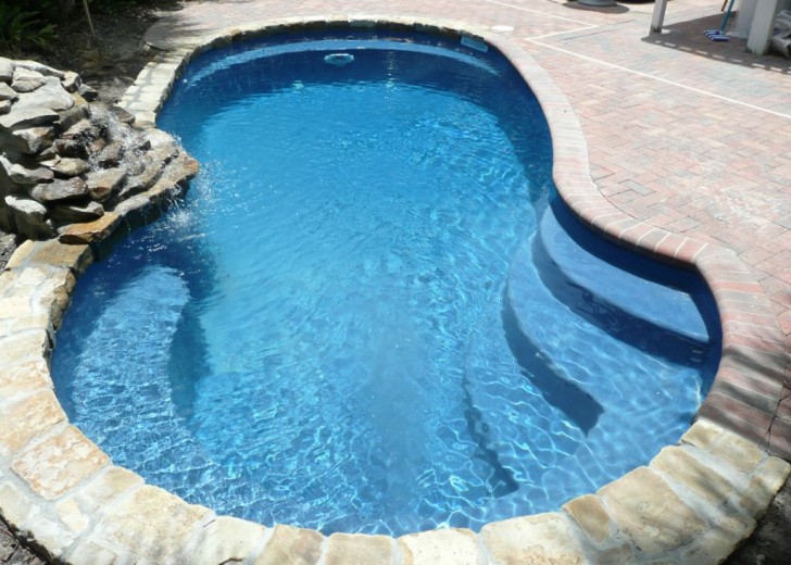 in ground swimming pool builder Michigan Clarkston, Milford, Fenton, Oxford, Lansing, Shelby Mi. inground Swimming pool Installation Clarkston Michigan Swimming Pool Sale www.bhpomi.com 12 - blue hawaiian pools of michigan sea swirl pool 08a