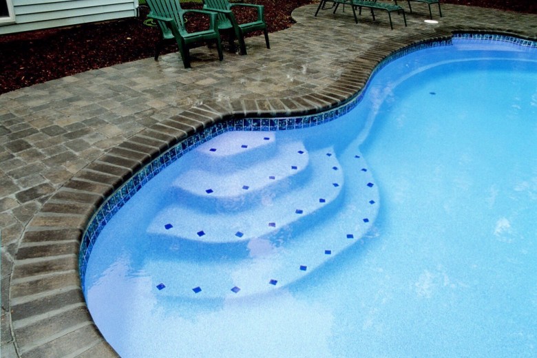 in ground swimming pool builder Michigan Clarkston, Milford, Fenton, Oxford, Lansing, Shelby Mi. inground Swimming pool Installation Clarkston Michigan Swimming Pool Sale www.bhpomi.com 15 - 015