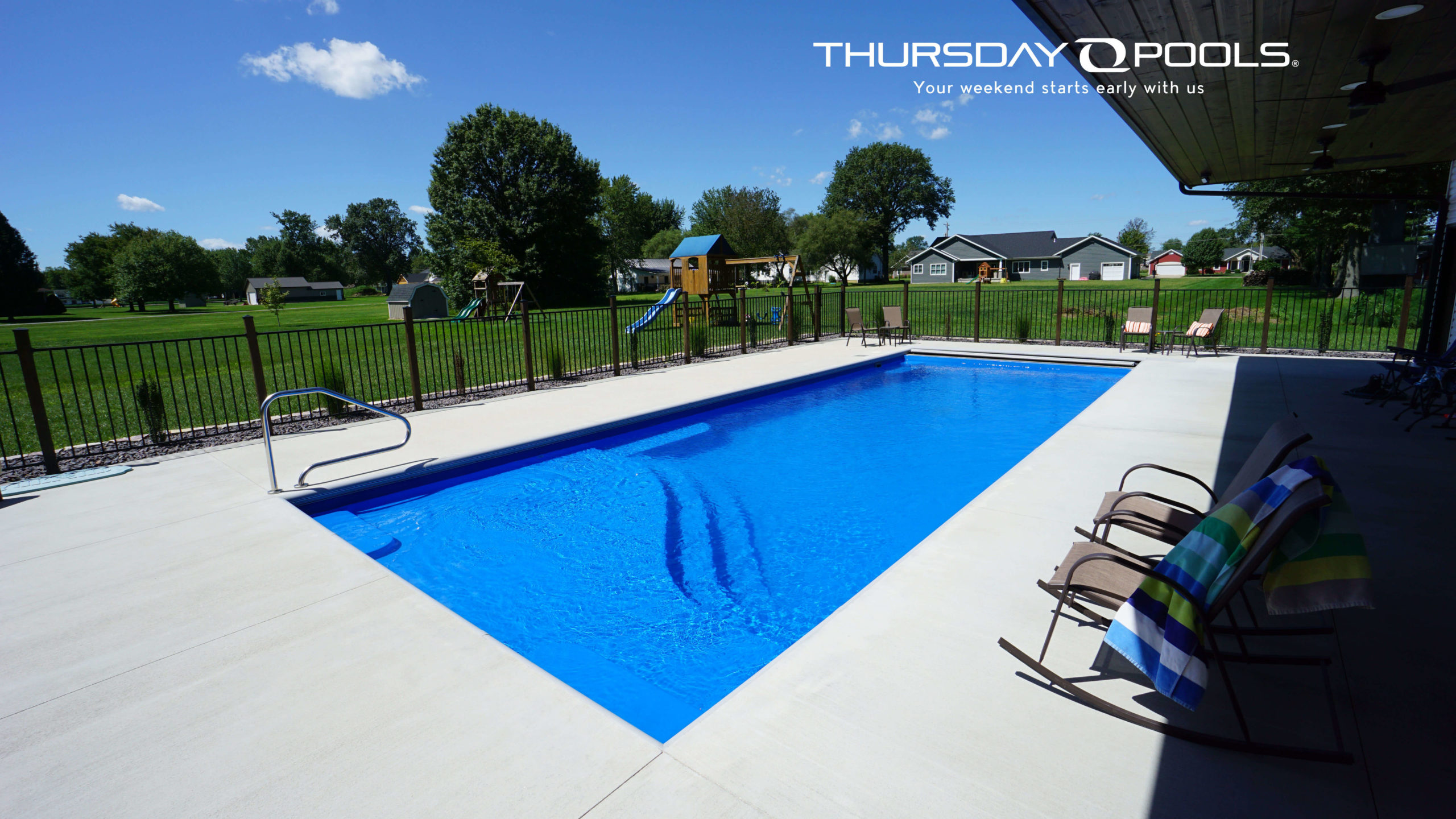 The Freedom with Splash Pad - fiberglass swimming pool - Imagine Pools