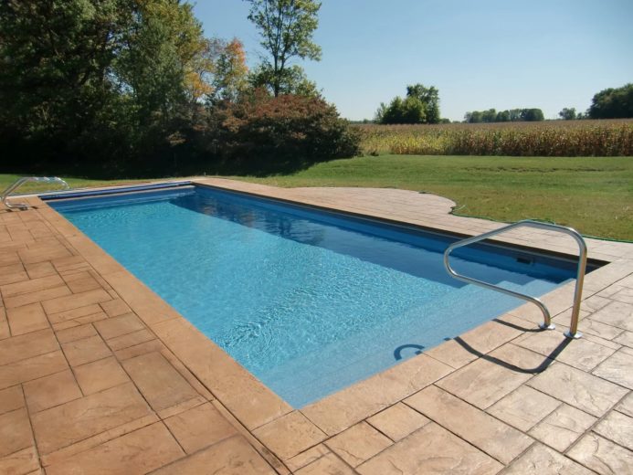 Kingston fiberglass swimming pool
