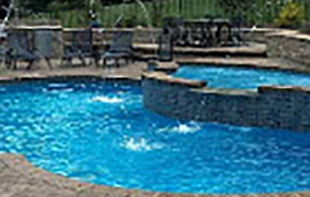 liner pools with tanning ledge