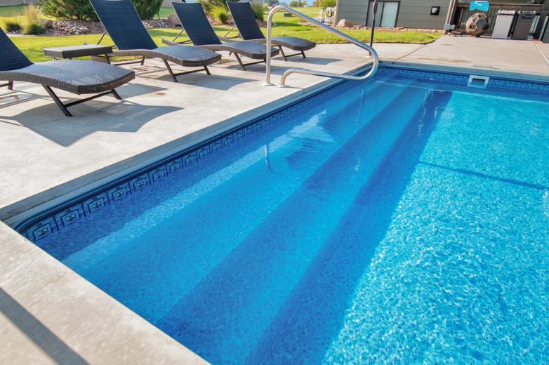 vinyl-liner-pools blue hawiian pools of michigan(3)